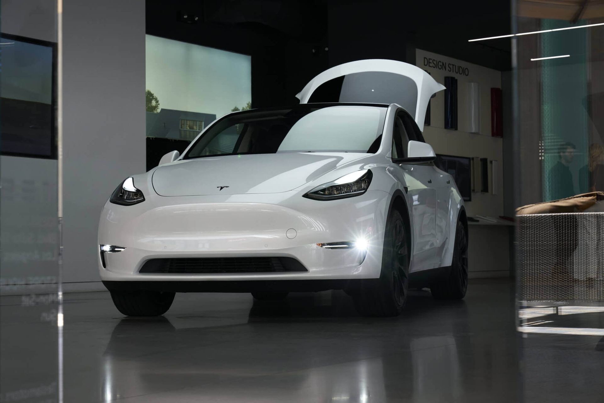 Tesla Ricer Style and Aesthetics: Enhancing Your Tesla's Appearance with Window Tinting